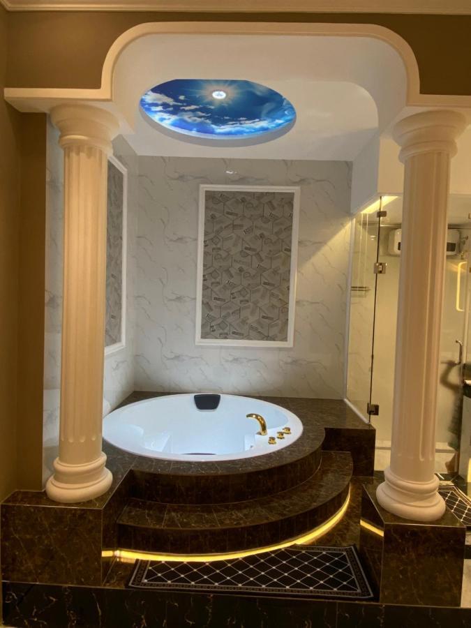 Vĩnh Long Phuoc Hung 1 Hotel מראה חיצוני תמונה