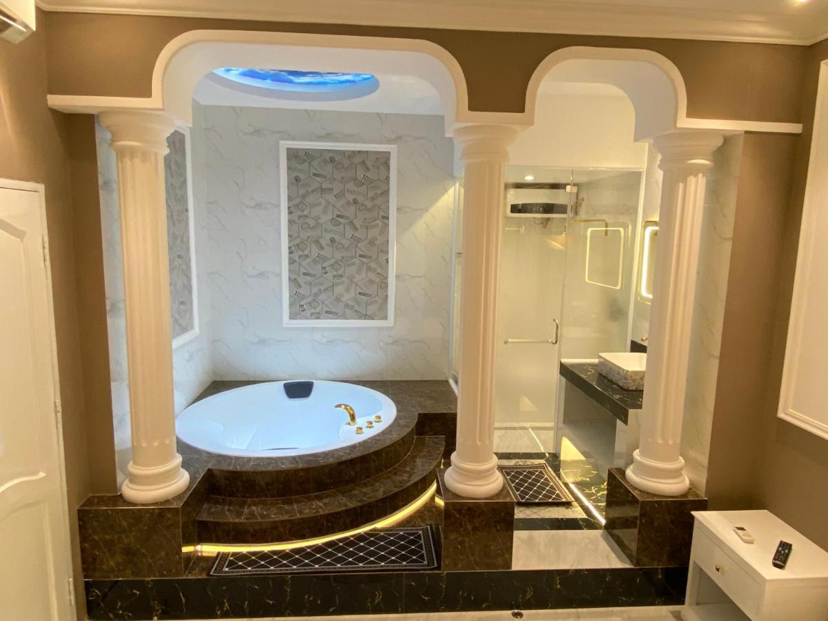 Vĩnh Long Phuoc Hung 1 Hotel מראה חיצוני תמונה